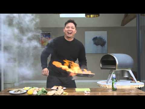 YL_Ninja's tweet photo. Cooking demonstration goes immediately, hilariously wrong https://t.co/vAbIgHTW2l https://t.co/PUGNMUMgGS
