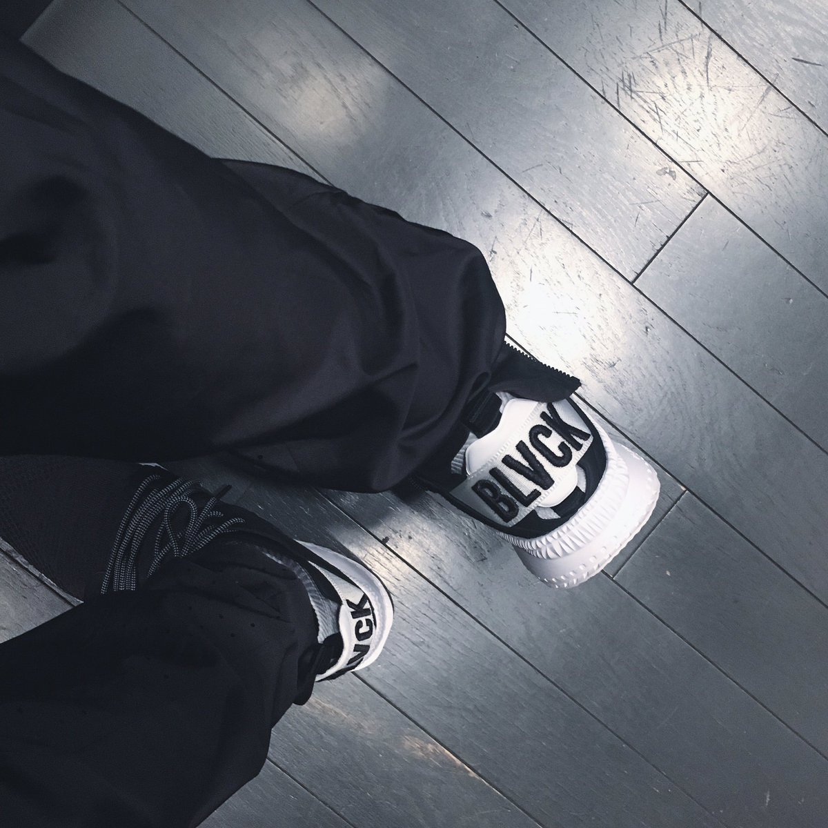 puma black scale court platform