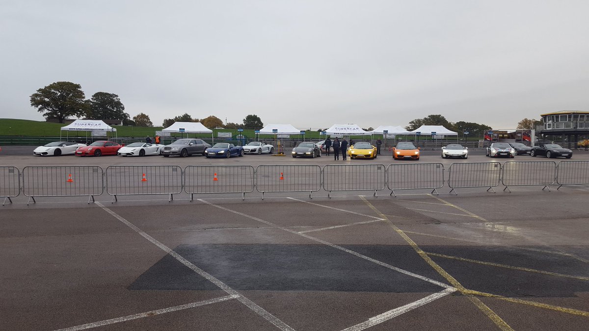 lakesidecafe3's tweet photo. @SupercarDays here today https://t.co/9BrybTiWNQ
