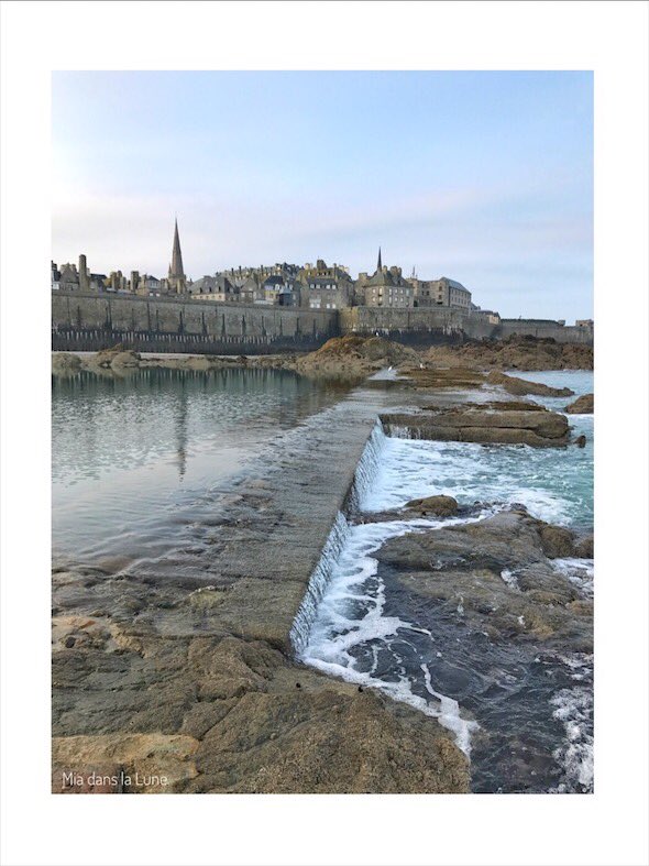 miadanslalune's tweet photo. Check la #routinedumatin à Saint Malo. Douceur du réveil sur la ville #saintmalo #fansdebretagne https://t.co/67G0zMzzW6