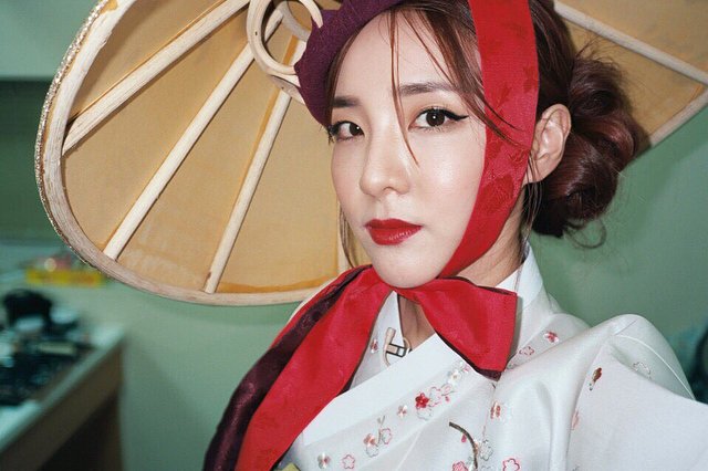 yg_visuals's tweet photo. Sandara Park.
'84 Liner.
One of YGs top visual.
(1) https://t.co/hiyQJ2btyv
