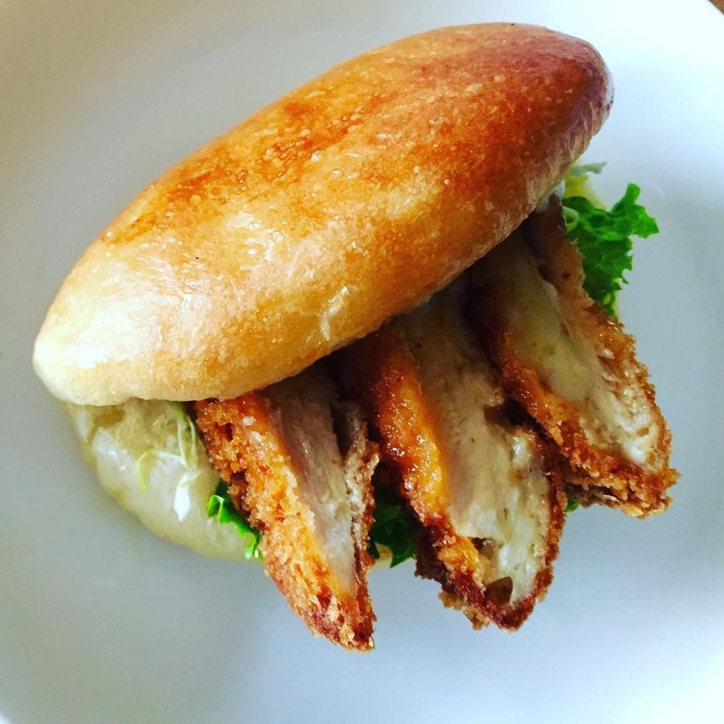 かすや通信 On Twitter チキン南蛮バーガー パン 志免町 糟屋郡 かすや 福岡 福岡パン屋 チキン南蛮 Https T Co Z9h70nbc80