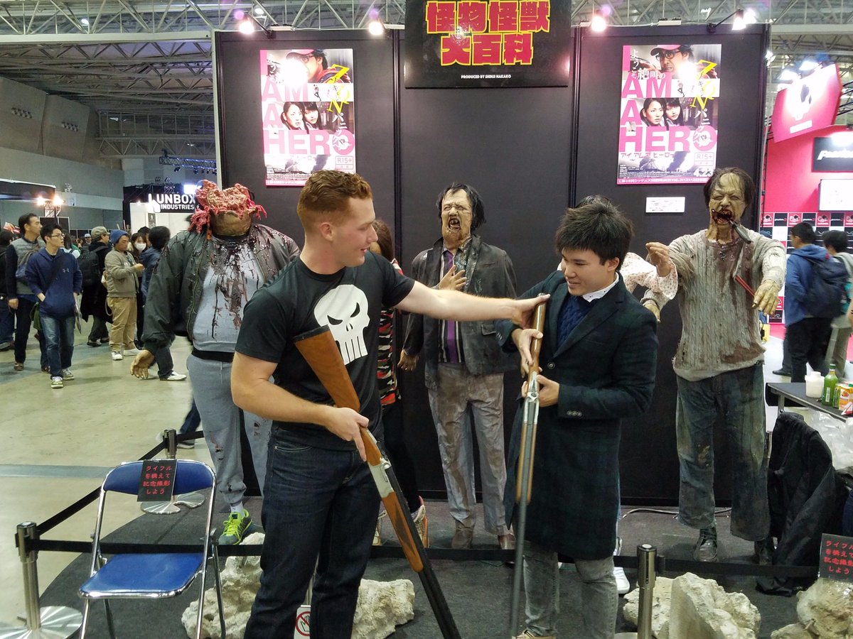 justicedition's tweet photo. Target practice at #tokyocomiccon2016 https://t.co/QlIwJlHotq