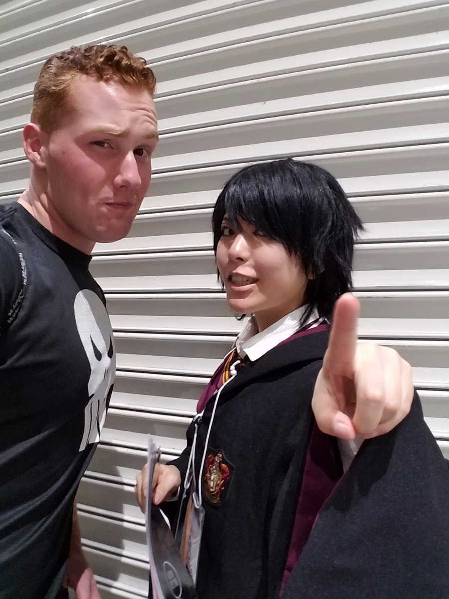 justicedition's tweet photo. 10 points to Gryffindor! #tokyocomiccon2016 https://t.co/PUAZQMV8ID