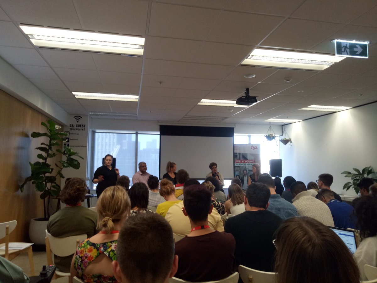 s_mansoor2's tweet photo. #YSP2017 , Investment esperts say getting investment shouldnt be your only goal. Thanks to @Catalysr  for teaching that early on as well !! https://t.co/FOAnImvo7H