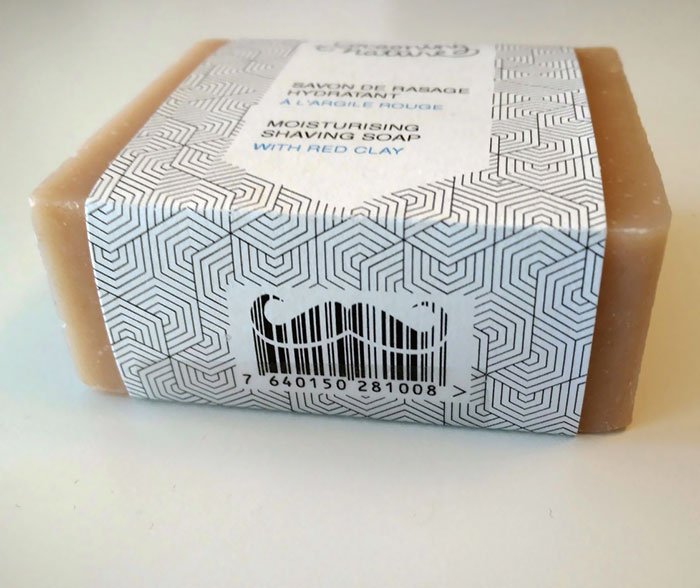 Barcode dengan bentuk kumis