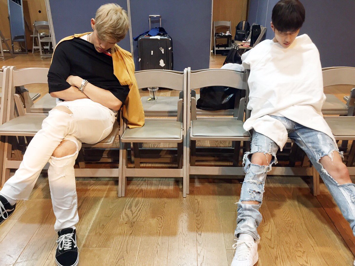 IBjseph's tweet photo. Günay-ma-dın! 😒
Havalar soğudukça uyanmak daha bir zorlaştı. ㅋㅋ 
Sıkı giyinmeyi unutmayın Hidden KARD. 💋 https://t.co/AXBBvzQcQR