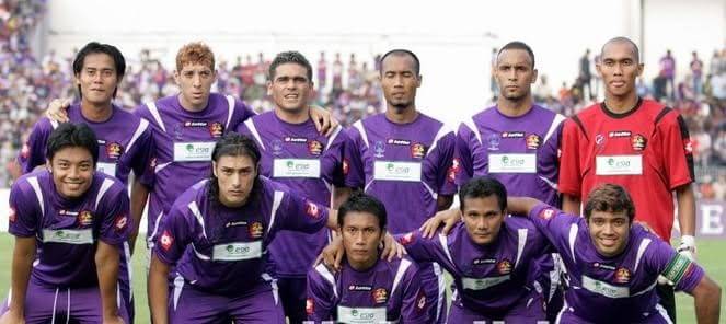 TabloidBOLA's tweet photo. Juara Liga Indonesia 2 kali, @Persik_ID  terdegradasi ke #Liga3 

Beruntung yang bisa liat penampilan mereka dulu https://t.co/IR90KzFQ3R