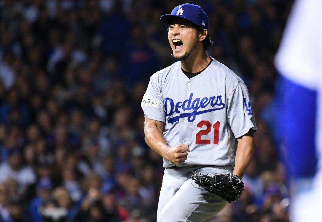 latimes's tweet photo. Dodgers beat Cubs 6-1, take a 3-0 NLCS lead https://t.co/ZTYlo5rvI3 https://t.co/cB5i7qqt2m