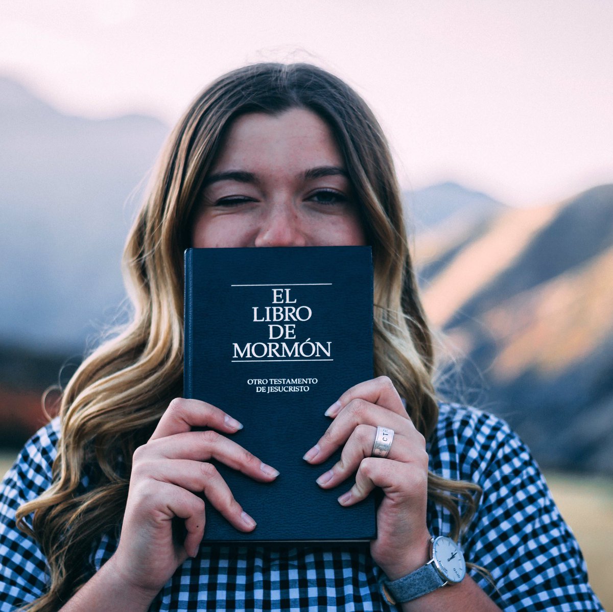 HanBell98's tweet photo. 1 week till I'm off! My farewell is at 9am this Sunday at 4000 Timpview dr Provo with food after! Everyone's welcome😊 https://t.co/YD1gkSZHWc