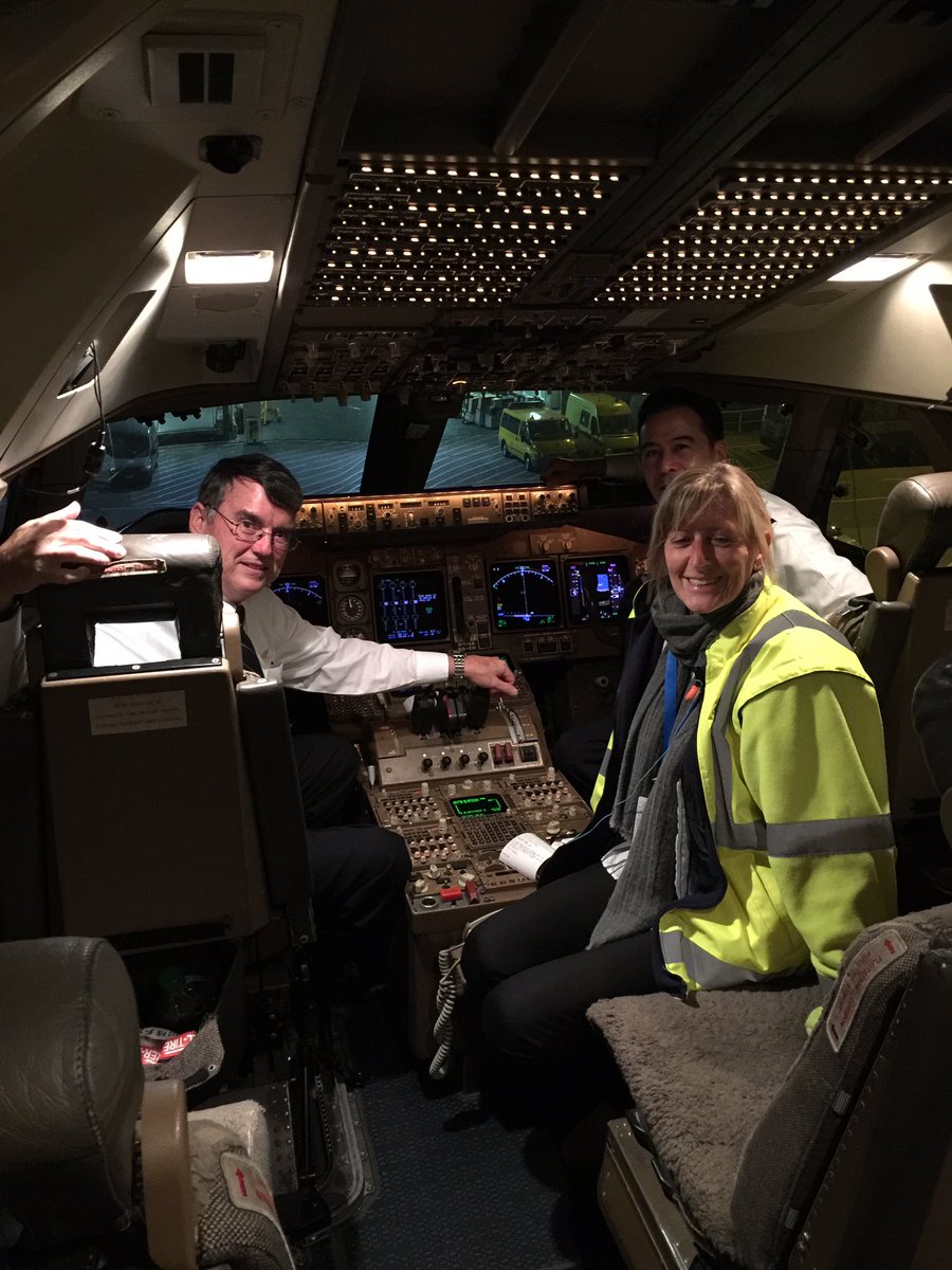 cathy_marlier's tweet photo. 747 -charter surprise in and out of BRU👍💙@weareunited #BeingUnited https://t.co/Fyp5OPAZlK