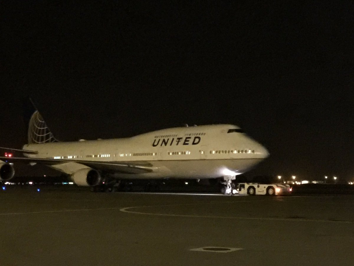 cathy_marlier's tweet photo. 747 -charter surprise in and out of BRU👍💙@weareunited #BeingUnited https://t.co/Fyp5OPAZlK