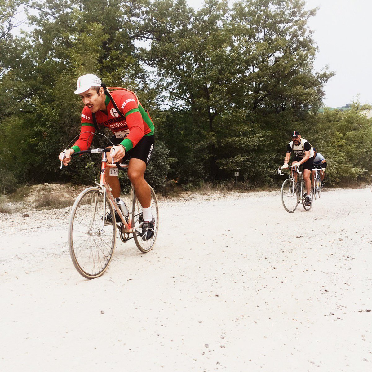 In the heart of the 21th Eroica race

Revivez la 21ème édition de l’Eroica, l'évènement référence du vélo vintage

ibikestrasbourg.com/2017/10/leroic…