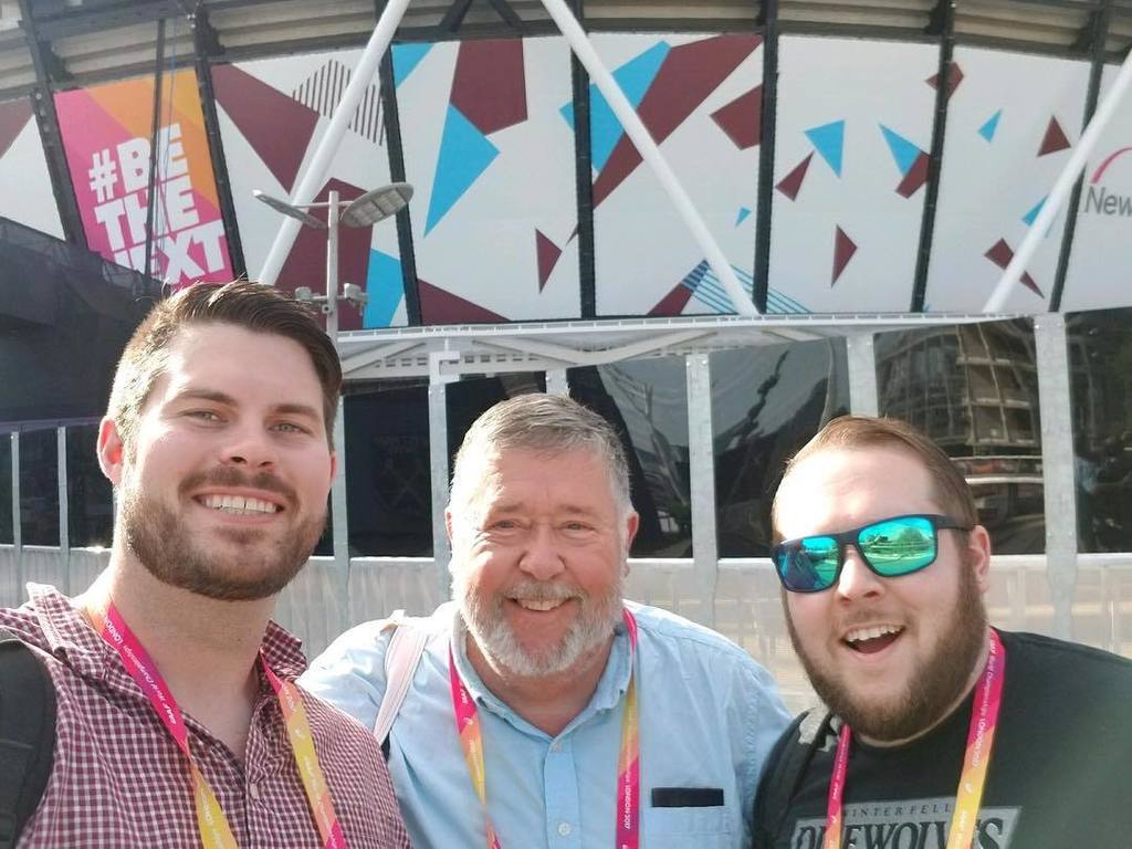 RunBlogRun's tweet photo. Near end of @london2017, with Mike Deering, Larry Eder and Adam Johnson-Eder, #london2017, #theshoeaddicts, #runbl… https://t.co/6GREaV1jjT https://t.co/8TYdP14AiV