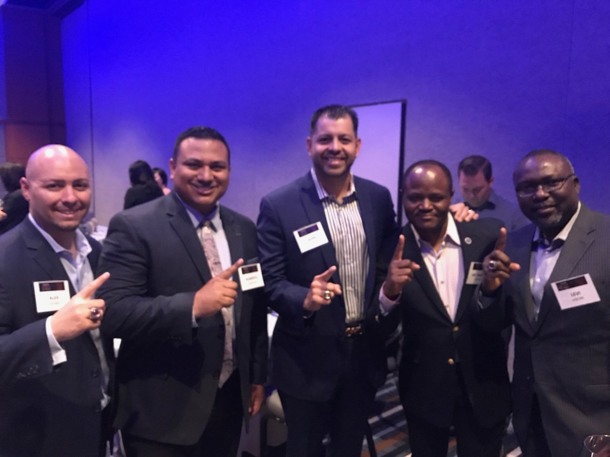 EricOlsonWFG's tweet photo. I’m super proud of 5 of my top leaders at Tiger School, Representing #Pinnacle @JuanJaimeCEO @CEOrcamacho @Levi_wfgexpan @DrMartinKwende https://t.co/LDJdgK7vG2
