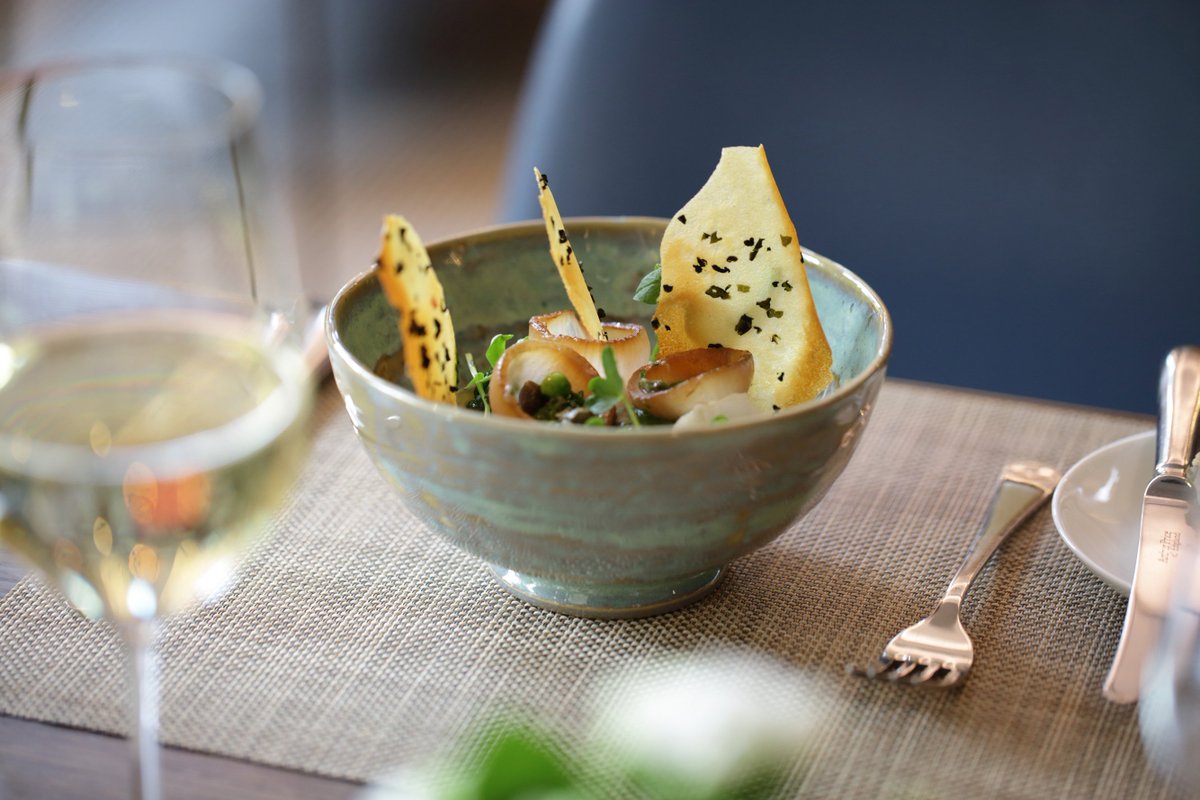 Going to see a show? Our Pre &amp; Post Theatre Menu is ideal for food-loving theatregoers in London: athenaeumhotel.com/restaurant-off…
