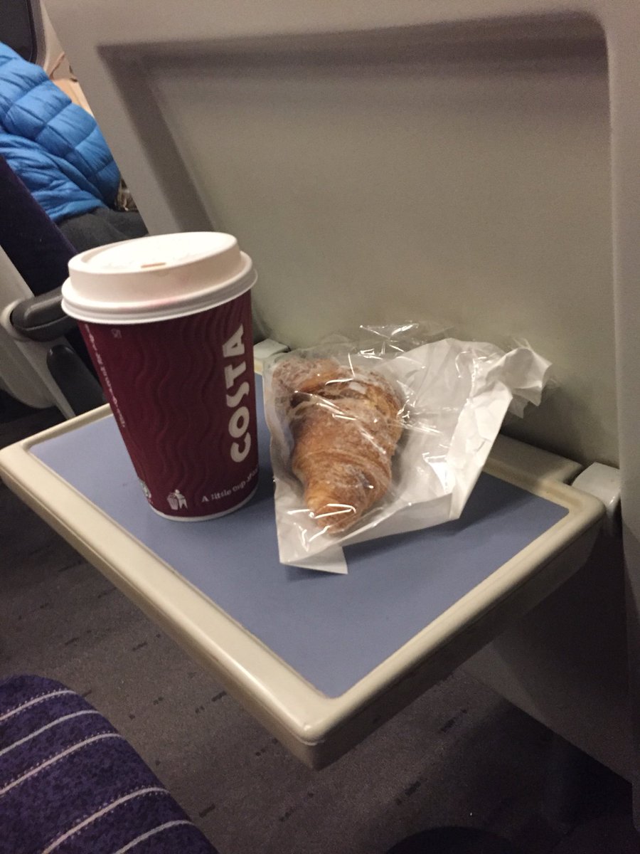 haribohats's tweet photo. Up bright and early and en route to #CommsAcad #trainbreakfast https://t.co/jm9S9LxmOz