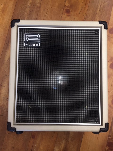 tenrigakki's tweet photo. 西大和店 #天理楽器中古入荷 #アンプ #Roland #CUBE40 https://t.co/dKvA9tJCv9