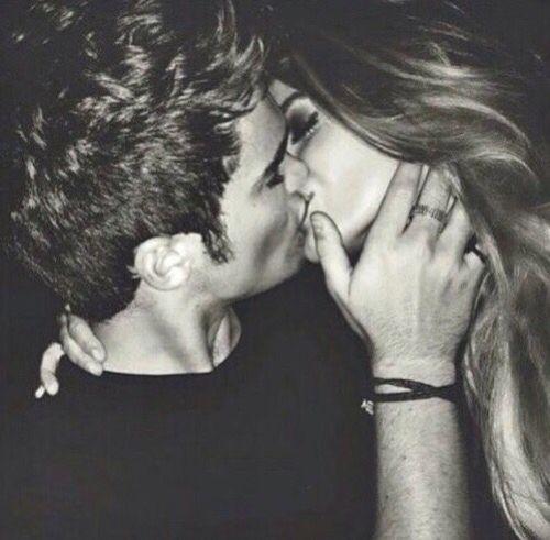 He Had Me At Hello...

#Offline for the night.  
-Pulls @PieandBitches into bed for cuddles- See you all in the Am. 
#BeanForever!