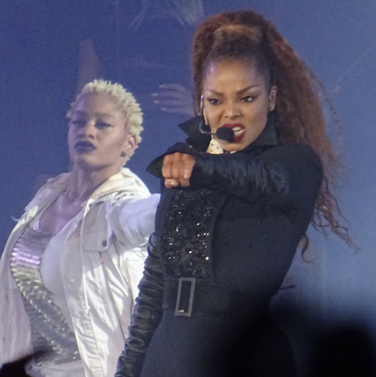 ILSUDH2's tweet photo. .@JanetJackson at #pepsicenter #janetja https://t.co/rHhN4MLpOF