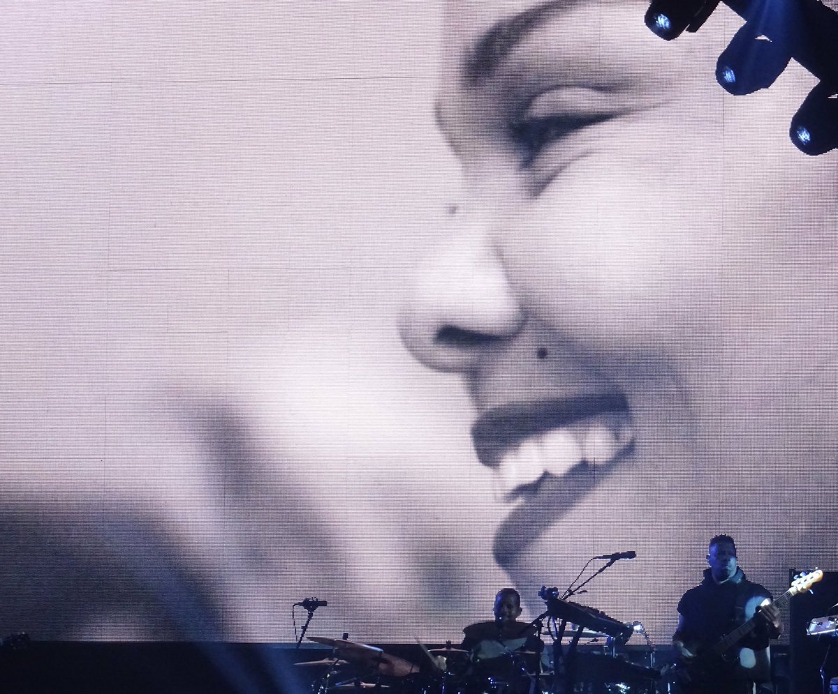 ILSUDH2's tweet photo. .@JanetJackson at #pepsicenter #janetja https://t.co/rHhN4MLpOF