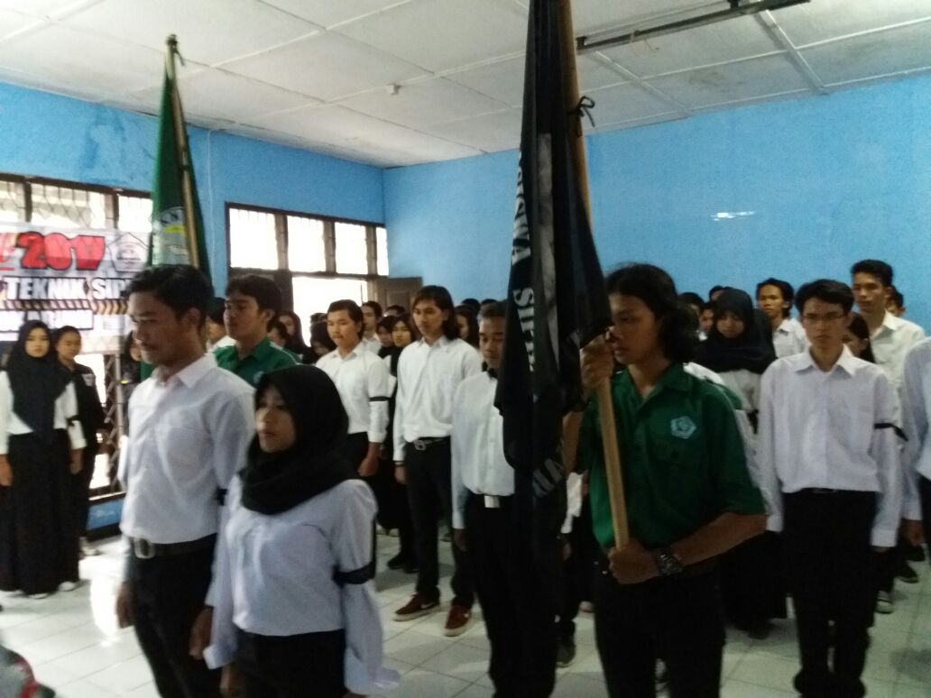 hmspolteksmi's tweet photo. Pembukaan Pra Makrab 2017 Mahasiswa Baru Teknik Sipil, Politeknik Sukabumi.

#hmspolteksmi #politekniksukabumi #makrab2017 https://t.co/LO9xToNOh7