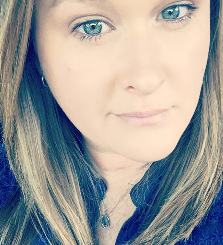 chrisynichole's tweet photo. Always be your self!Live life love hard &amp; NEVER show your weakness! We all have a story I just keep mine in the past.I like to move forward~ https://t.co/18Fg8mYwSE