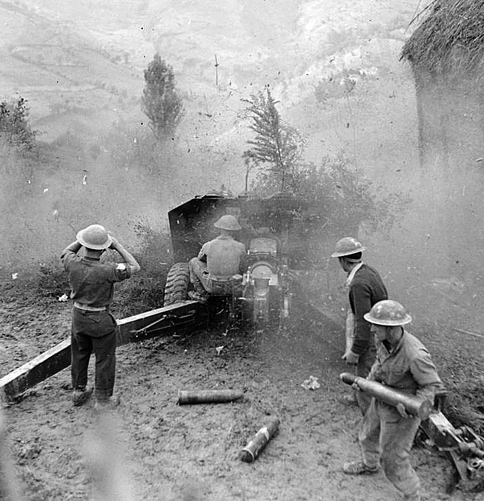 rgpoulussen's tweet photo. #OTD in 1944, Italy. 17-pounder anti-tank gun from 44 Battery 13 Anti-Tank Regiment (Indian 10 Division). #WW2 #HISTORY https://t.co/INGYXZIcbA
