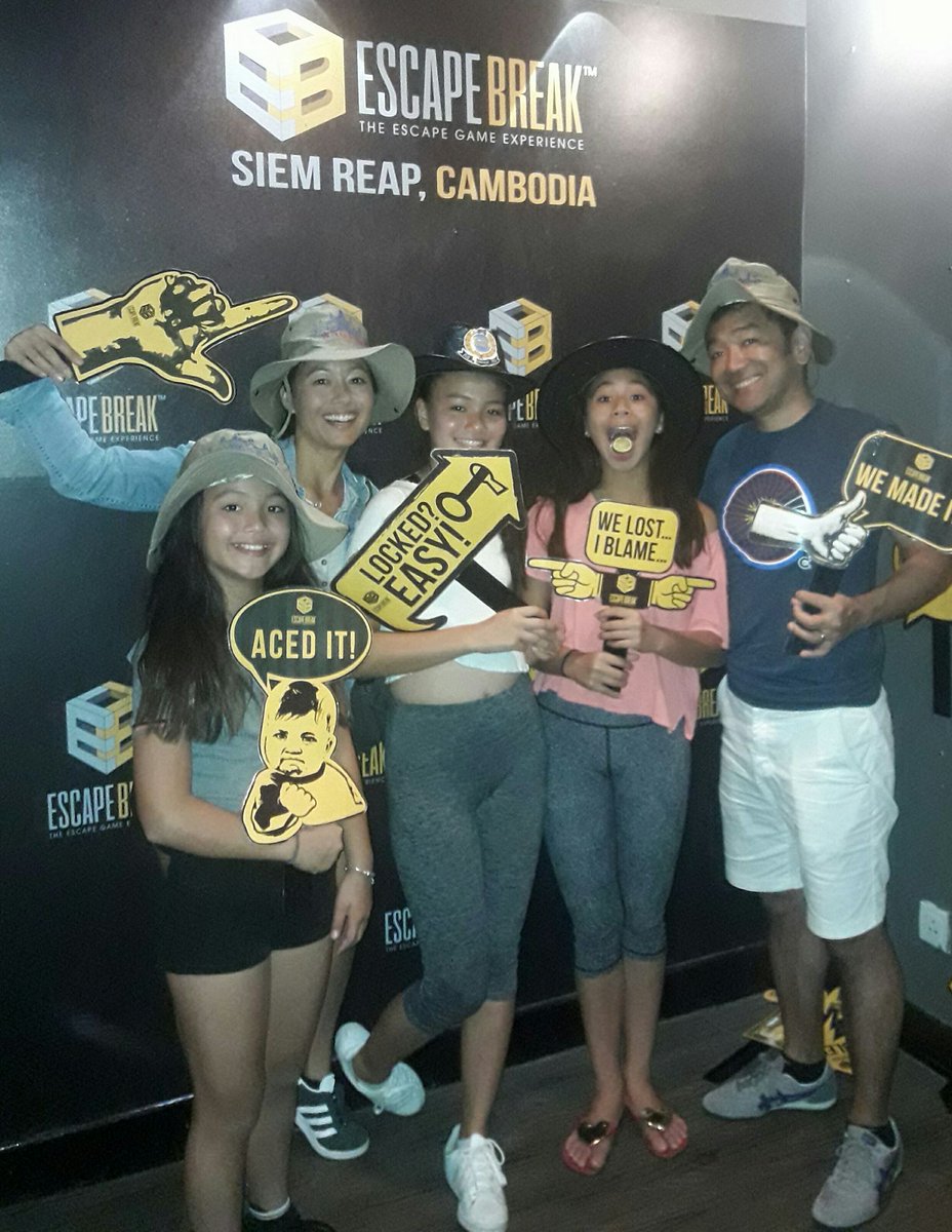 escapebreaksr's tweet photo. Team Parkhyatt Siem Reap #escapebreaksr #escaped #siemreap #cambodia #sihanoukville #escapegames #weekendfungame https://t.co/qAMVCozeRu