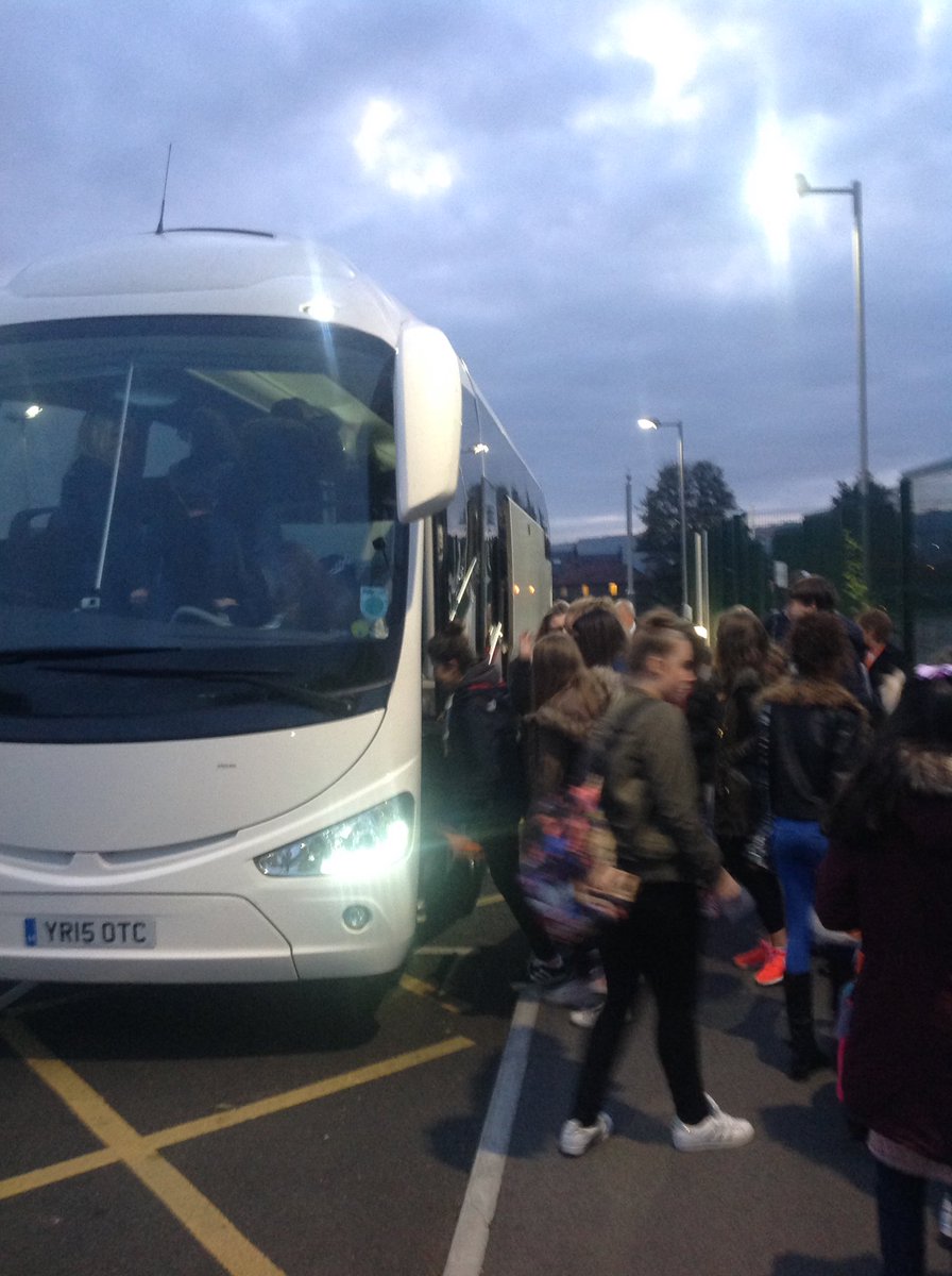 ROYDSERIC's tweet photo. @royds_hall Off to London! Looking forward to a great couple of days. https://t.co/854AhO8xmC