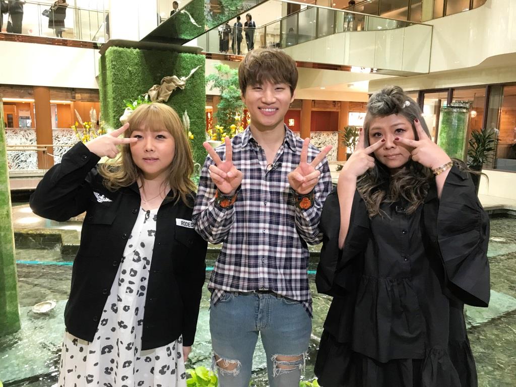 YGJAPANofficial's tweet photo. 【#DLITE】10月29日(日)15時から放送のテレビ大阪「やすとものどこいこ!?」D-LITE出演💫是非Checkしてください✨▶https://t.co/TiRzorGl9g
#やすとものどこいこ https://t.co/k4DHZRqYpa