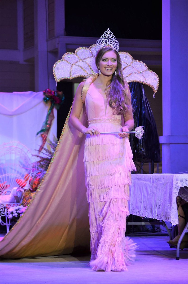 Lexie_Nicole_'s tweet photo. And just like that my reign is now over #fairforever https://t.co/R2WI5Rag7X
