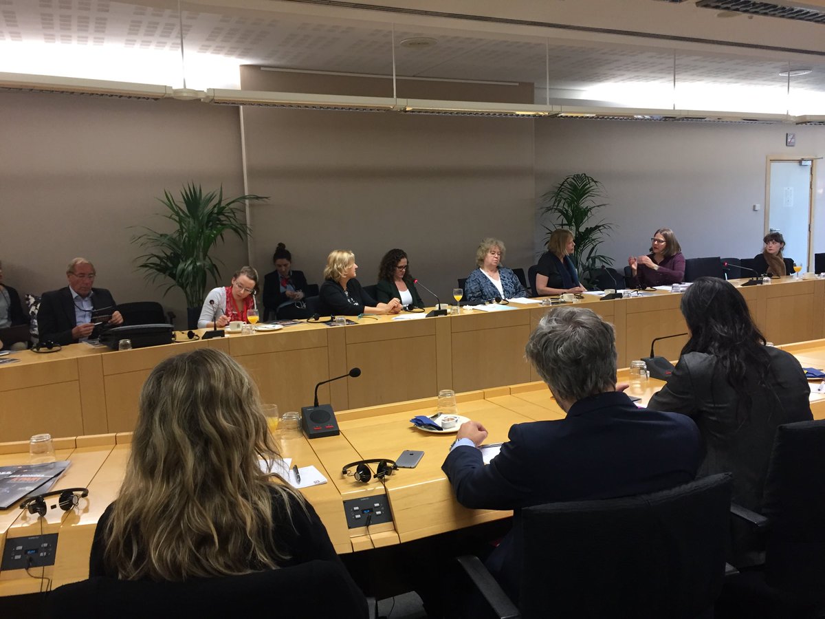 EPF_SRR's tweet photo. Great MEP support at the #SWOP2017 launch in the Euro parl! @HeidiHautala @SophieintVeld @GreenJeanMEP #norbertneuser https://t.co/YIhmTQNNHB