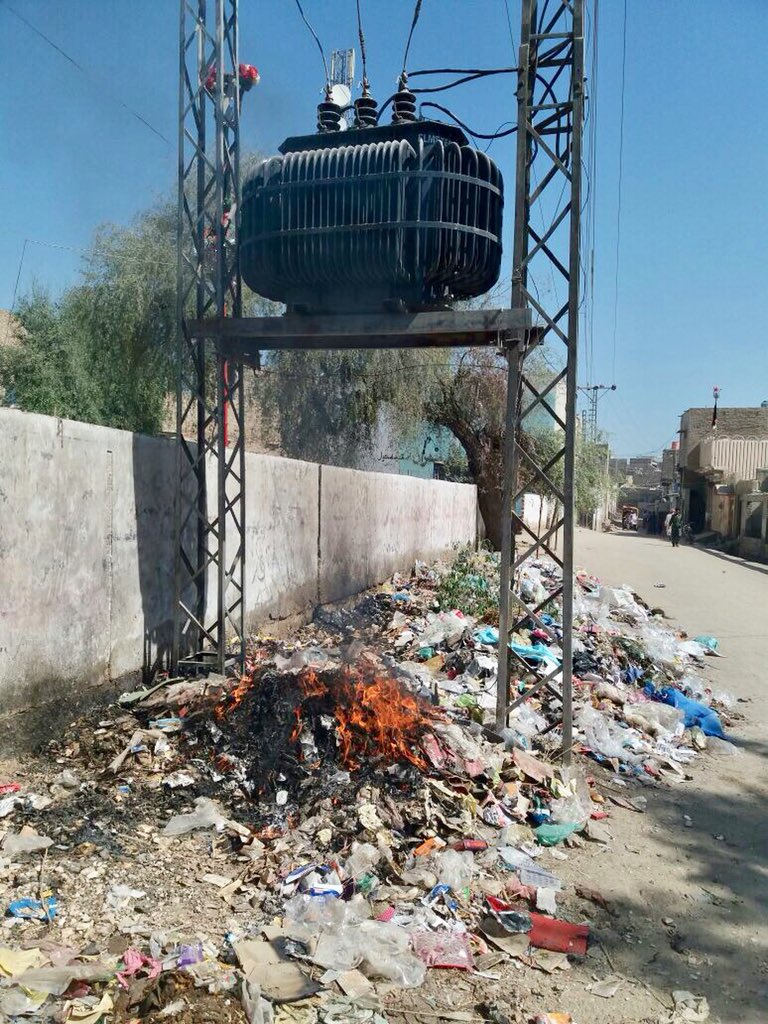 PIRSANIA's tweet photo. #Sepko #Naushahro_Ferze & #SLG fight against energy crisis @AbidSherAli @JamKhanShoroPPP @ZaraHatKay_Dawn @Sangrisaeed @geonews_urdu https://t.co/a6jF3uKwfx