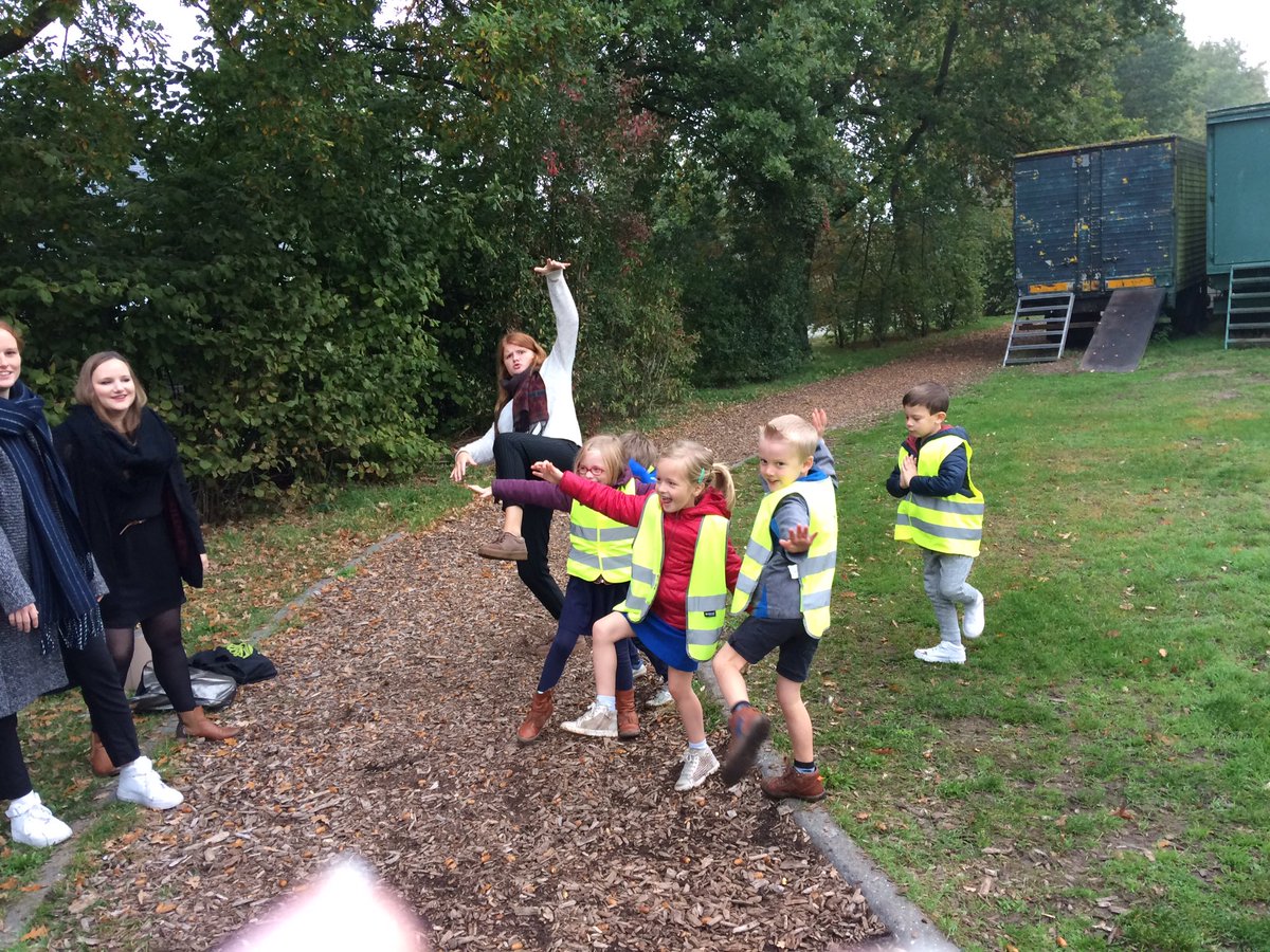 Eliendk7's tweet photo. @PenOArteveldehs Ik ben Loic en ik ben een ninja! #allemaalninjas https://t.co/1QyWaaDew3
