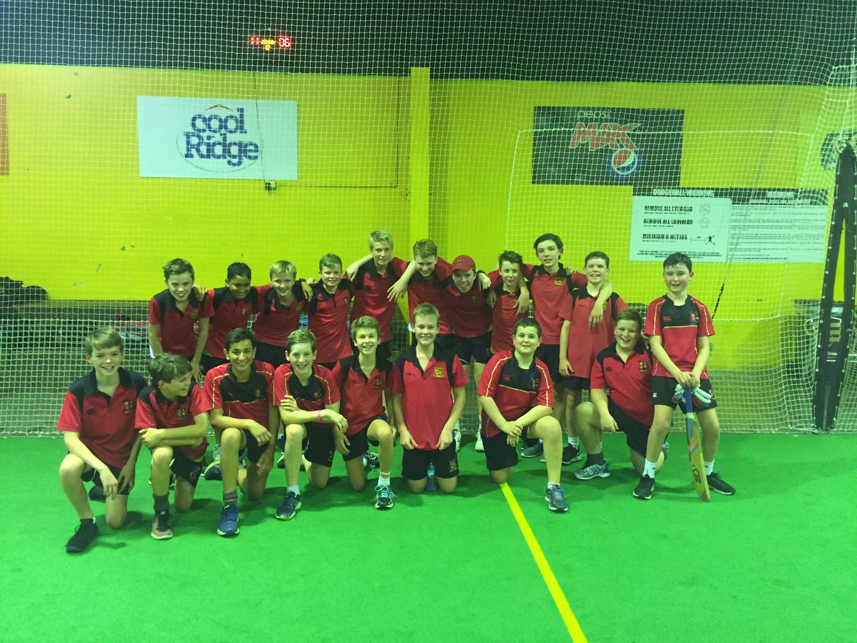 TerraceCricket's tweet photo. Great fun had by all here this afternoon 🏏 #downups https://t.co/J69XyvSVpx