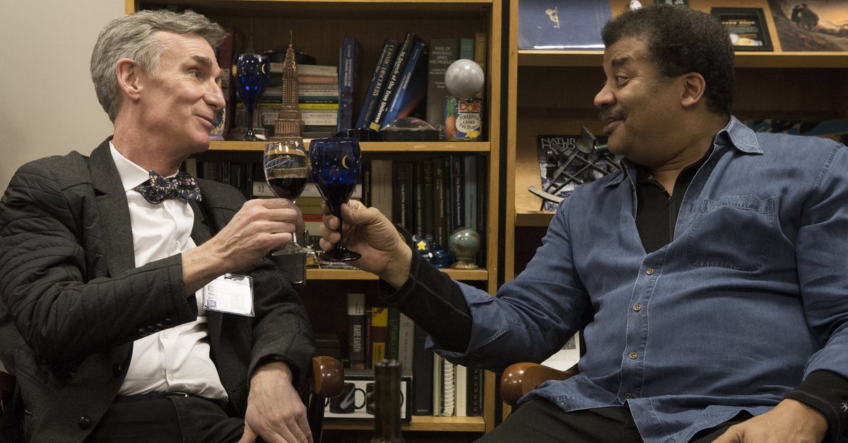 HuffPost's tweet photo. How can anyone be anti-science when Bill Nye and Neil deGrasse Tyson are around? https://t.co/w4oqXQ6htv https://t.co/cgPozo0IjS