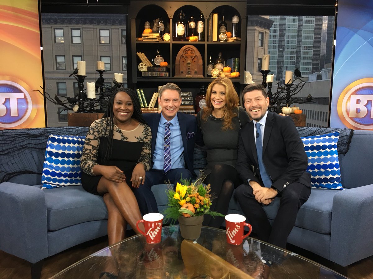 Happy hump day Montreal! Thanks to @joesprophouse, the BT set is all decked out for the season 🎃💀 https://t.co/FvqANJWLHJ