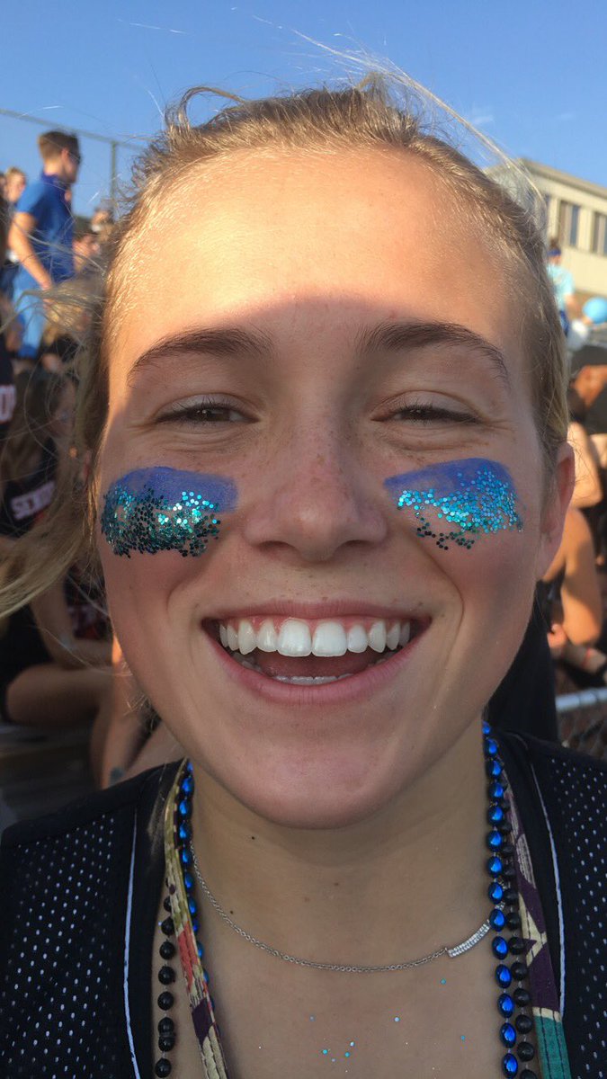 Jamie_Lindstrom's tweet photo. Happy birthday to my best friend in the whole world🎈🎈 love you 💗 https://t.co/jE1ZIMFea1