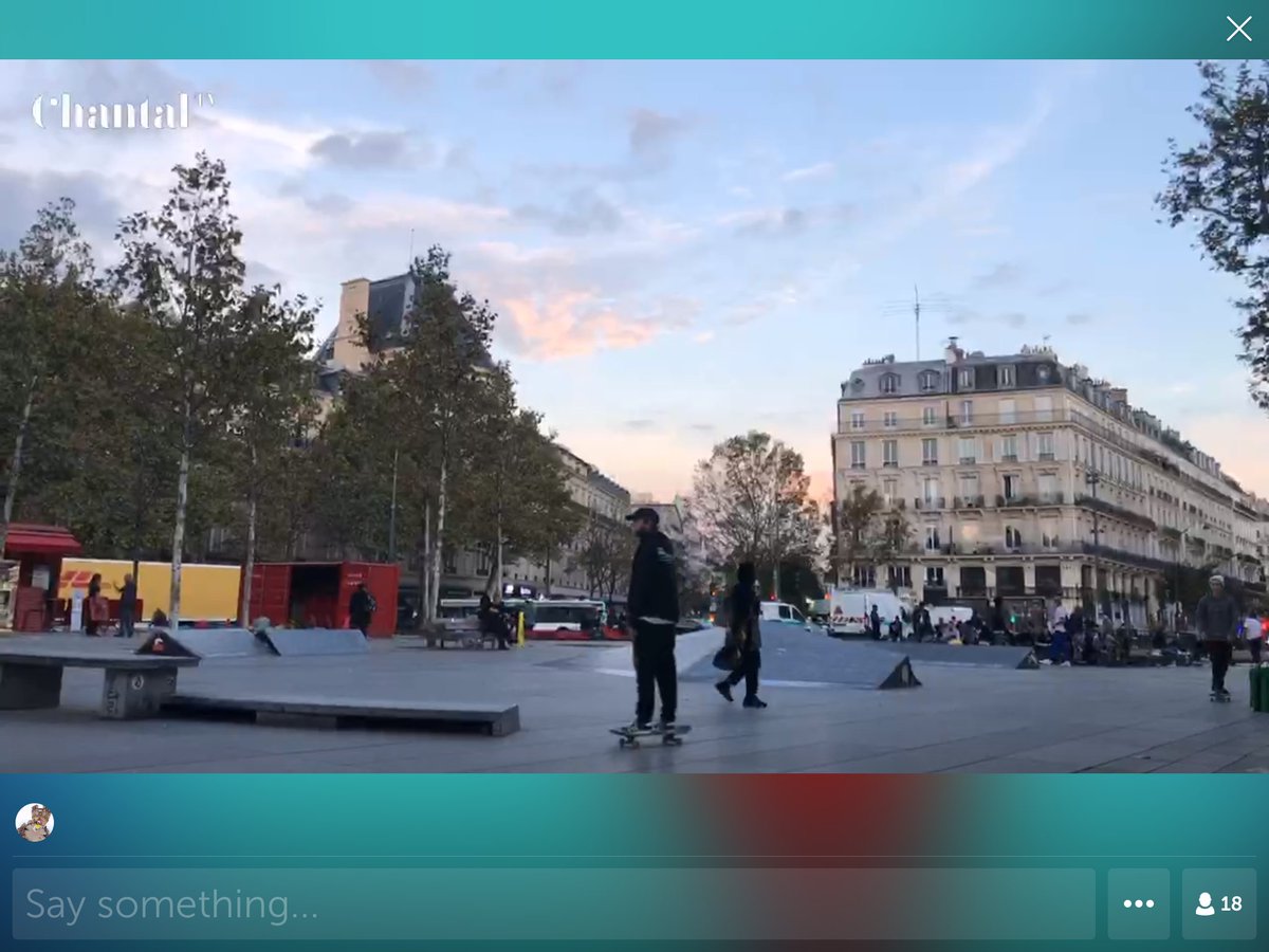 WheelchairScope's tweet photo. .@ChantalTV on #Periscope: Wednesday night after work... #Paris #Travel https://t.co/s0RnGFcOIp https://t.co/i40THy8s6E