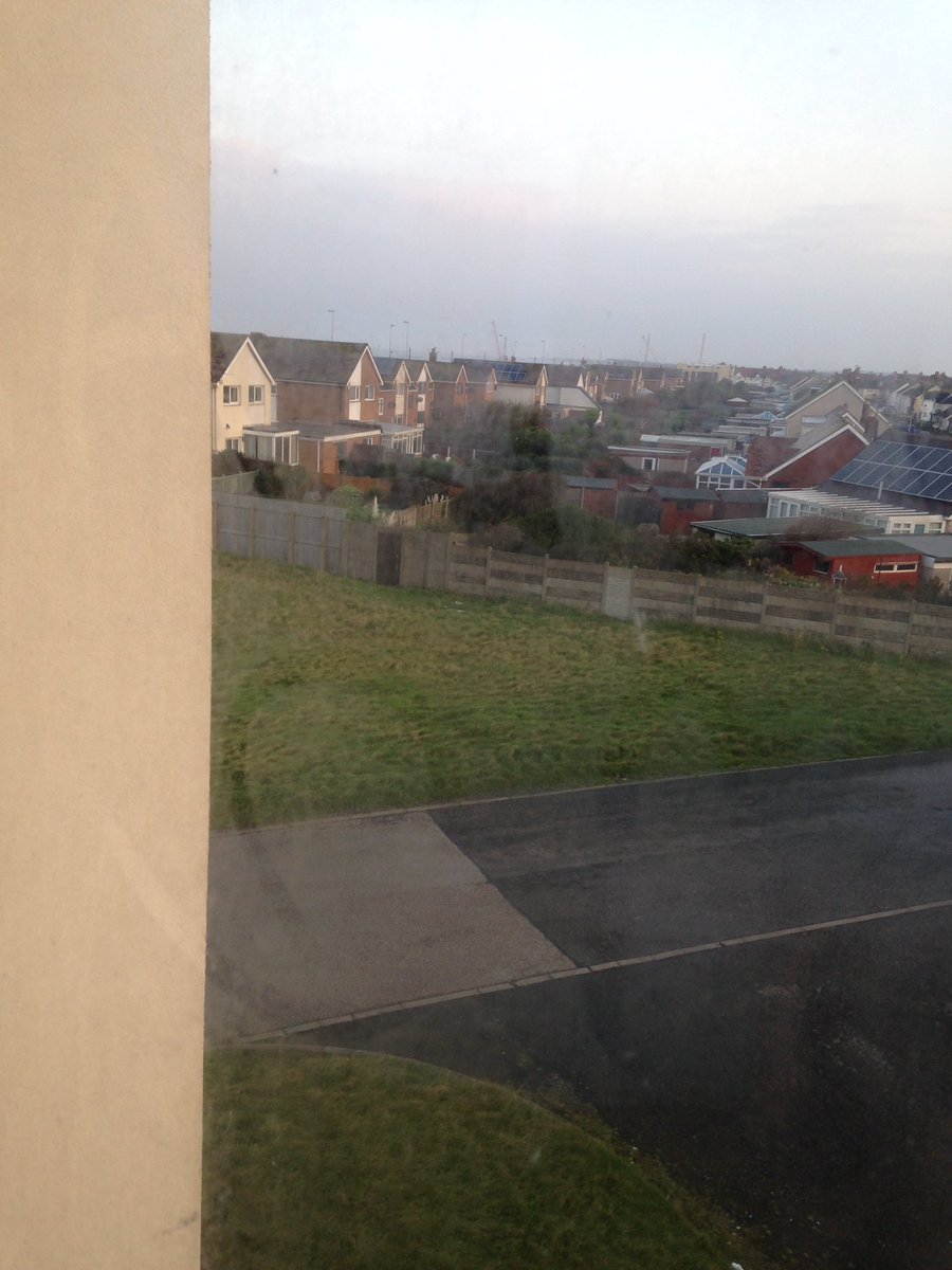 smudge7072's tweet image. @BritanniaLtd awful hotel, awful service, no response to letter or email #cleanme #norbreckhotel #needmoneyback #noseaview