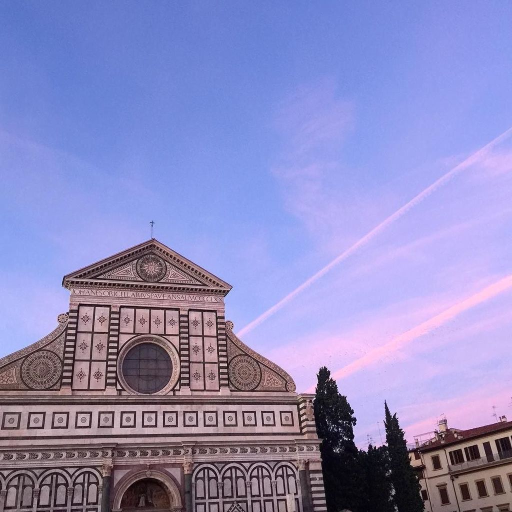 FlorenceBuzz's tweet photo. Voi cosa fate stasera?  Fiorentina-Torino ⚜️casa e coperta 🏡oppure fuori a festeggiare i 15 gradi in più di oggi☀️… https://t.co/Vz6jd6kDhx https://t.co/QP7c59c0hC