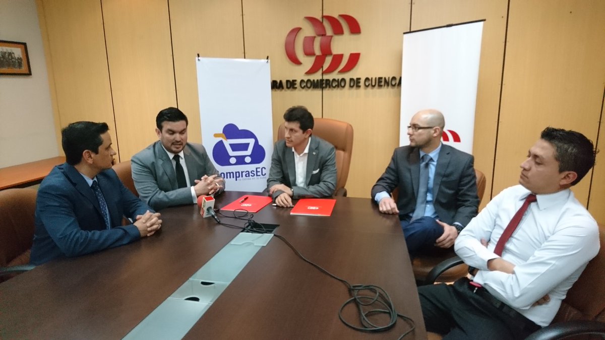 cccuenca's tweet photo. Rueda de prensa y firma de convenio con #comprasec lanzamiento producto "Tú tienda en la nube" https://t.co/uhpWqgkAF7
