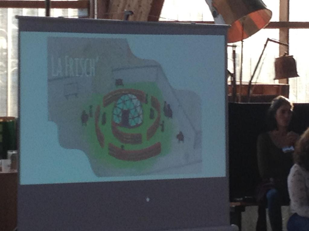 nmcitoyenne's tweet photo. Le projet de containers animés par des assos "It's Fresche" remporte le 1er prix du jury, bravo ! Un prochain lieu où se réunir ? #icdun https://t.co/t2Ng1qOvre