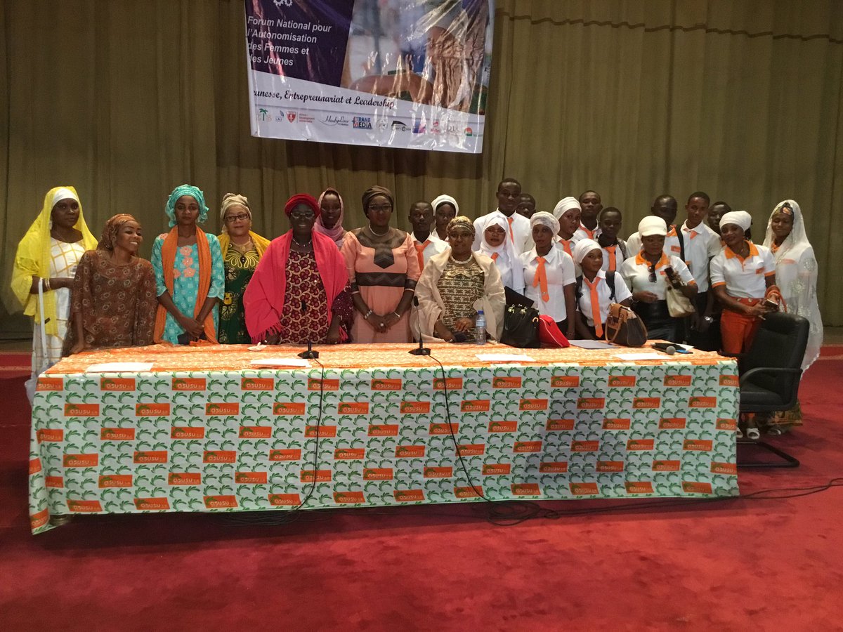 ADULeads's tweet photo. #ADU supporte le Leadership Féminin. #FONAF 
@WomenFirstNE @Hadyline2014 @Kadvard @allahoury @AgassiAhmed https://t.co/ejptZ6BAjk