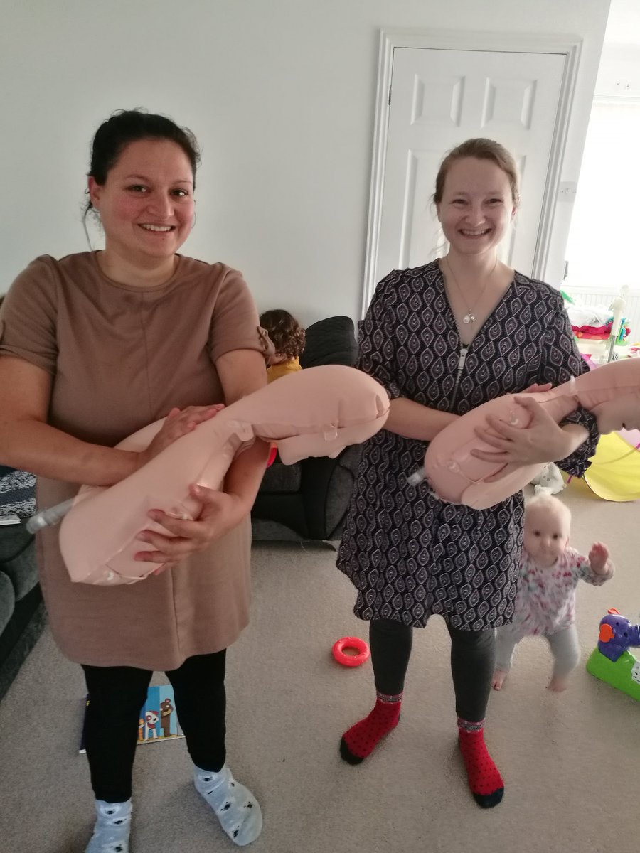 FirstAidForAll1's tweet photo. Even on holiday we are sharing #lifesaving #lifeskills with our #firstaidforparents in Devon. #FirstAid #choking #CPR https://t.co/WQZUUopsVw