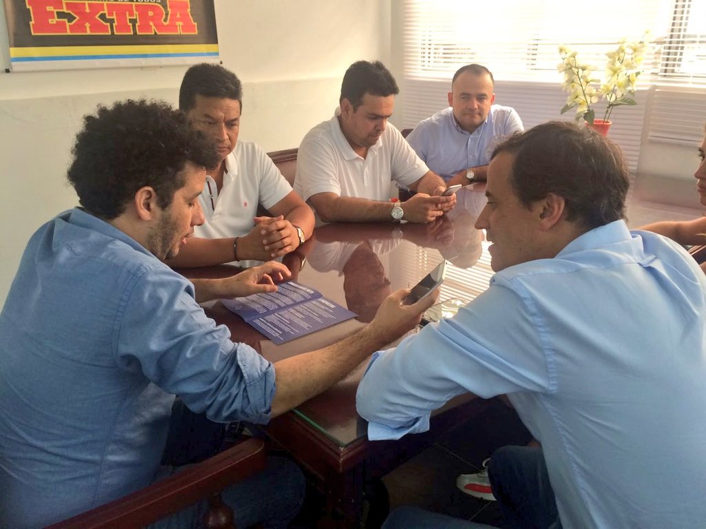 RafaNietoLoaiza's tweet photo. A los jóvenes les pasa algo,y es que no conocieron el país antes de @AlvaroUribeVel,no saben lo q fue Colombia sin seguridad y sin confianza https://t.co/ookG4bCdAA