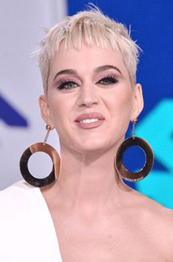 Happy Birthday Wishes going out to Katy Perry!!!    