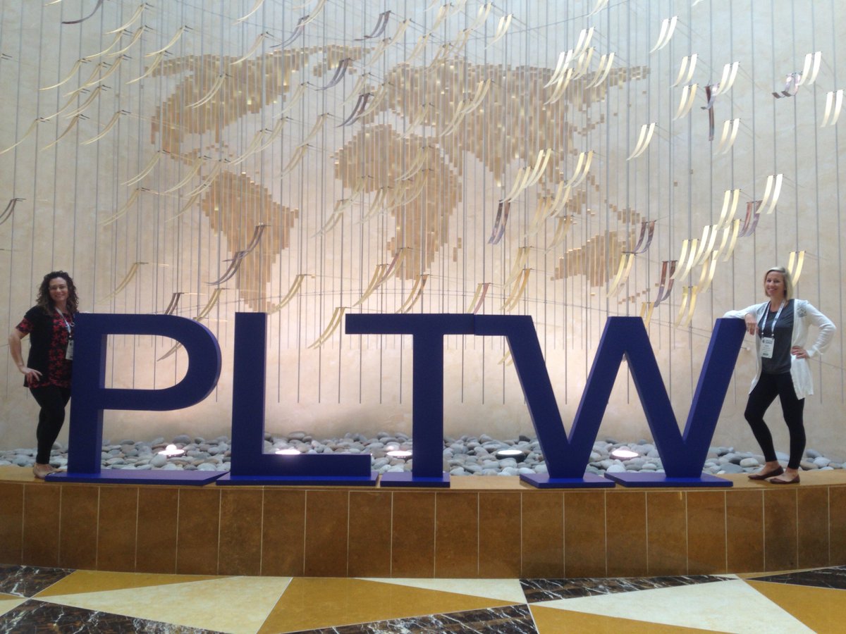 McGormleyBioMed's tweet photo. teaching for PLTW for 10 years and still am just as excited as I was my 1st year! amazing organization #PLTWSUMMIT17 #lovemyPLTWBMSfamily https://t.co/Ns9LeFTeWi