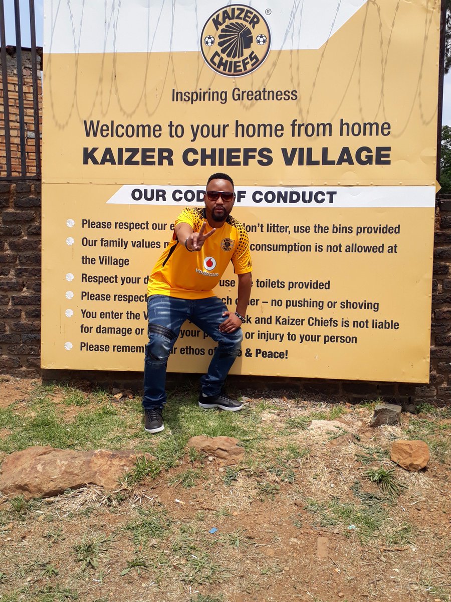 ThapeloNtisa1's tweet photo. @Soccer_Laduma #SL500K π₯
I love the #SoccerLaduma Reviews of course & updates:
Polokwane City vs @KaizerChiefs #KCOneTeam #Amakhosi4Life
π€crossed fingers https://t.co/7yyUSgmdnX